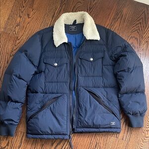 Abercrombie & Fitch Navy Puffer Jacket with White Sherpa Collar